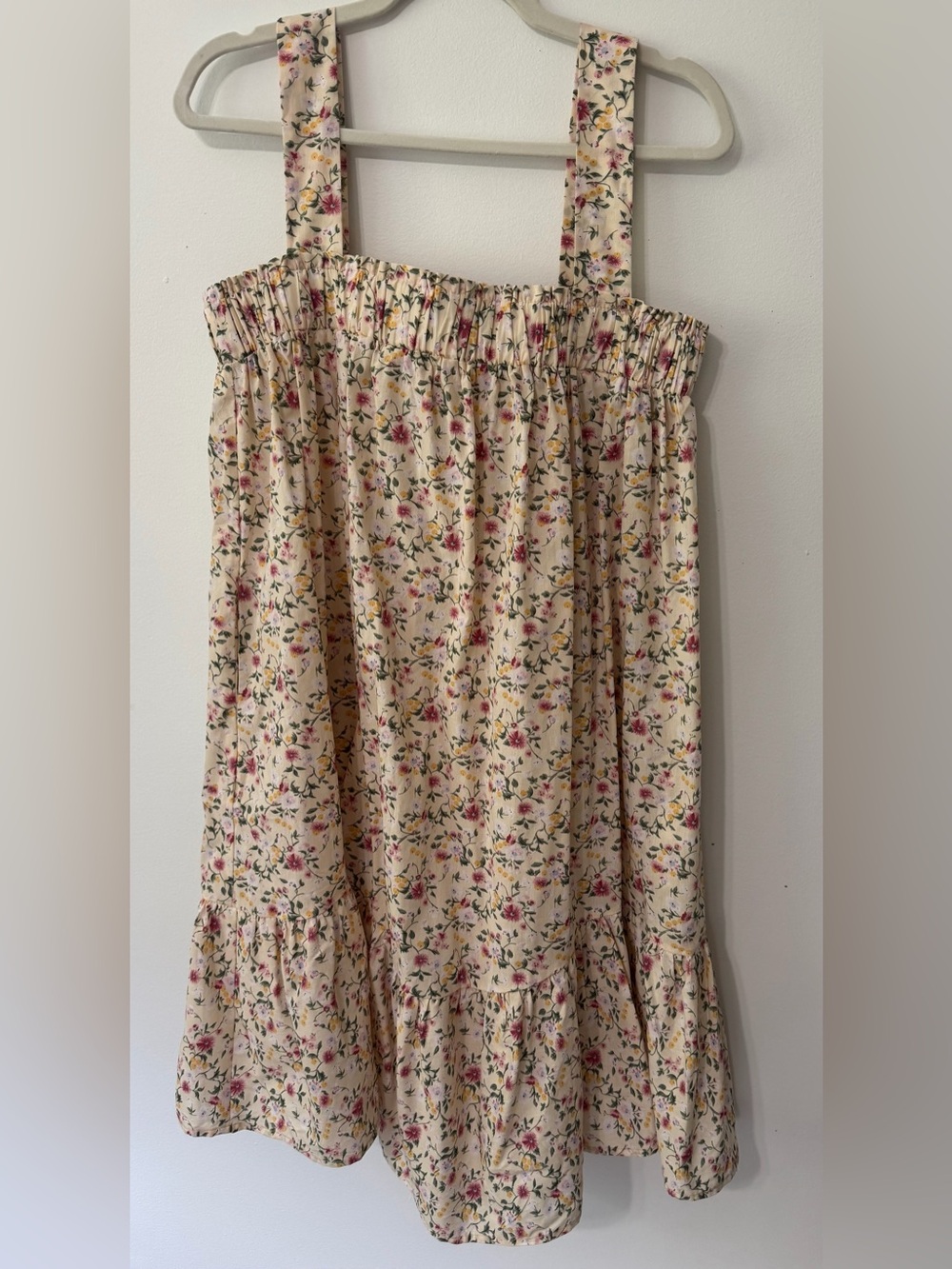 NWOT Women's Floral Smocked Dress